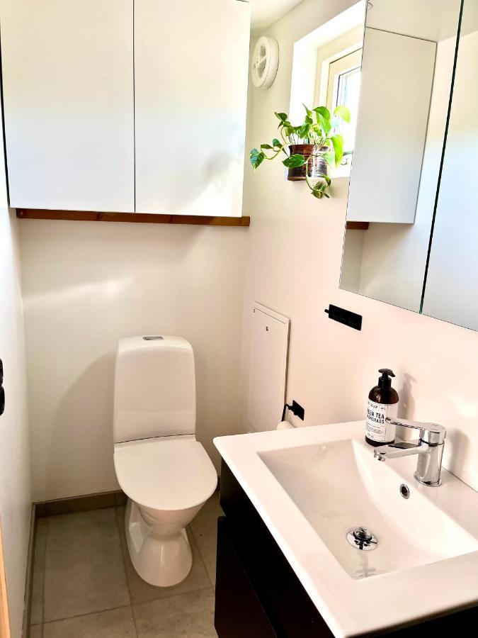 Neptuni Bed And Kitchen Βίλα Varberg Εξωτερικό φωτογραφία